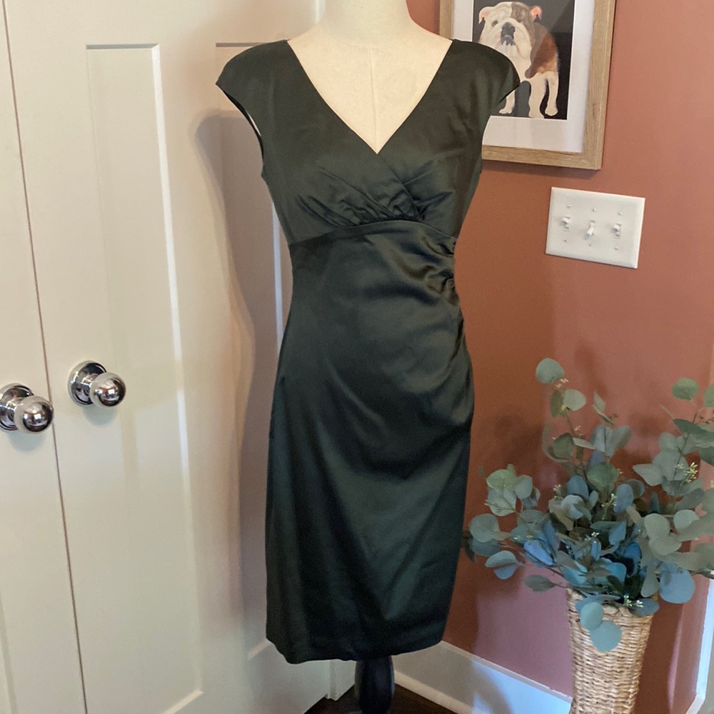 Lauren Ralph Lauren 8 ruched side cap sleeves forest green zipper midi dress